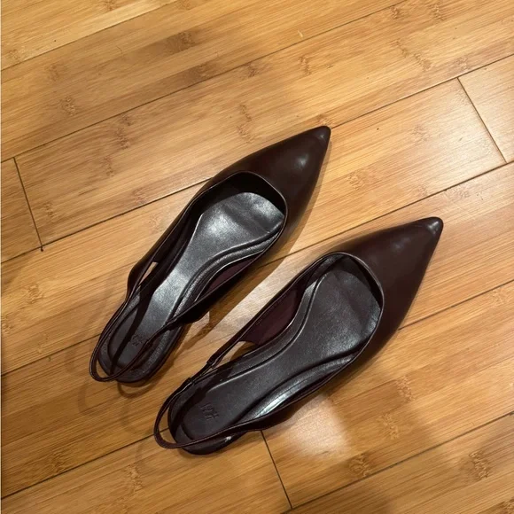 H&M Women's Dark Burgundy Pointed Heels - Picture 6 of 6